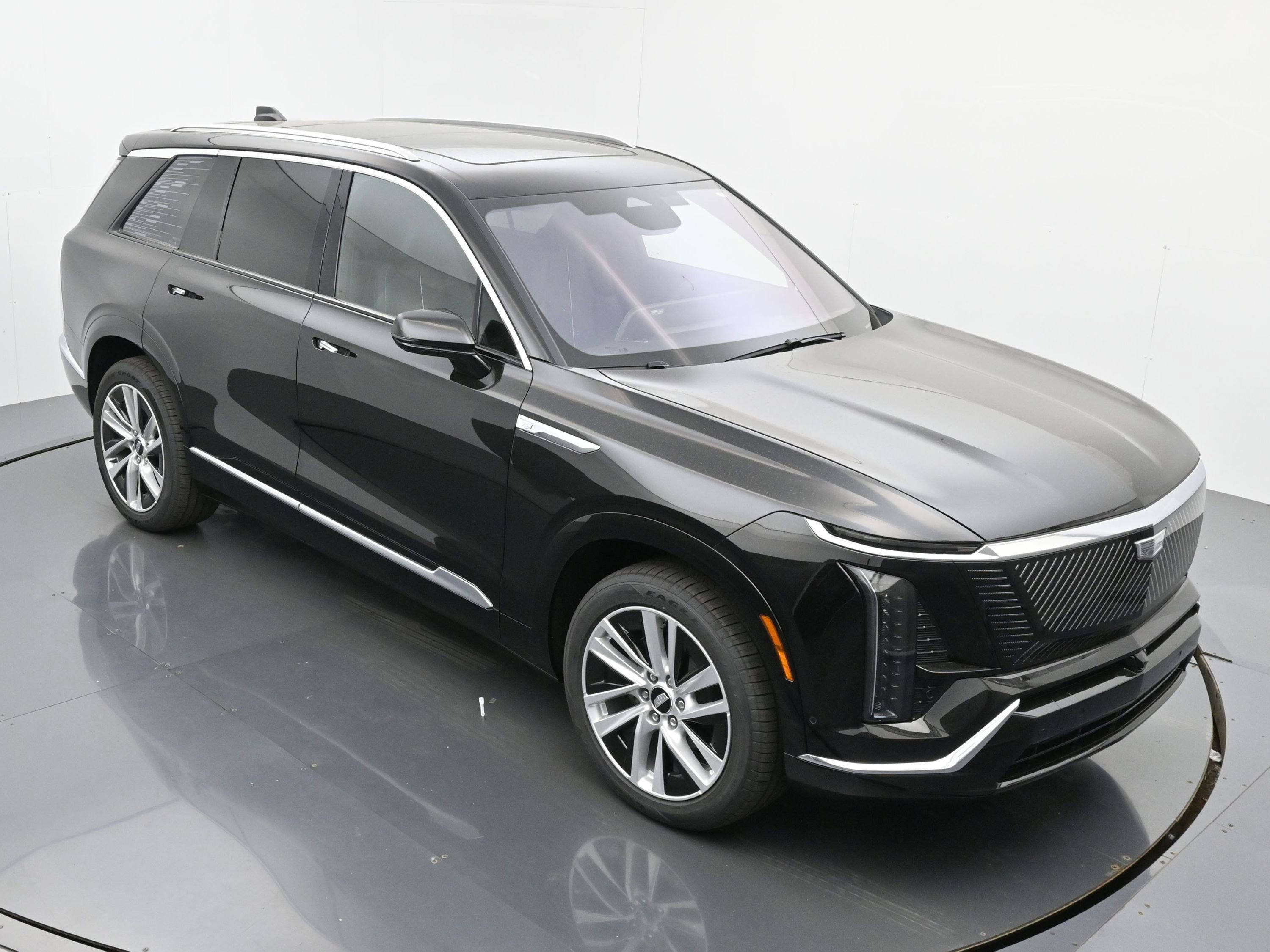 New 2026 Cadillac Vistiq Luxury w/ LPO, Floor Liner Package image 29