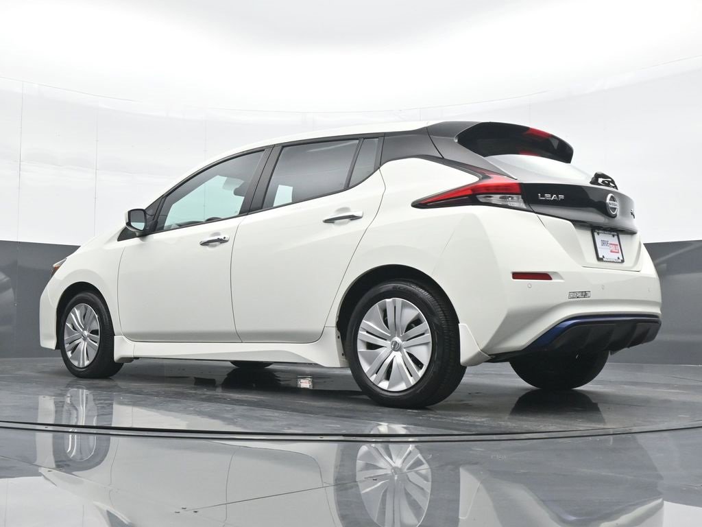 Used 2022 Nissan Leaf S image 19
