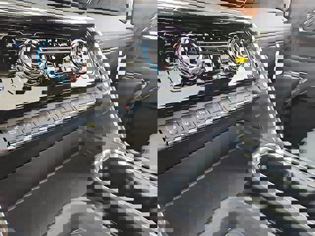 Used 2025 GMC Sierra 2500 Denali w/ Denali Reserve Package image 39