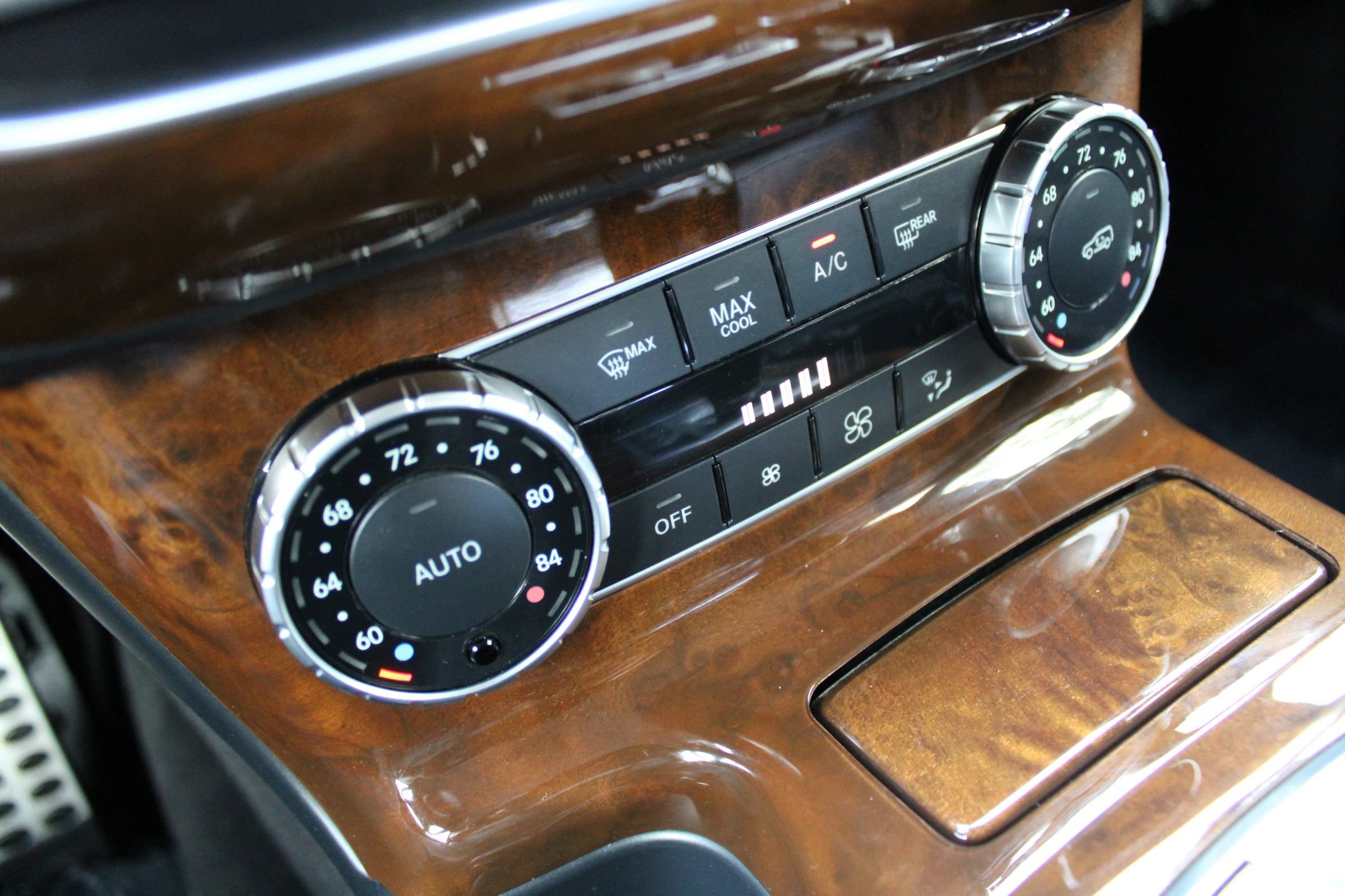 Used 2015 Mercedes-Benz G 550 image 19