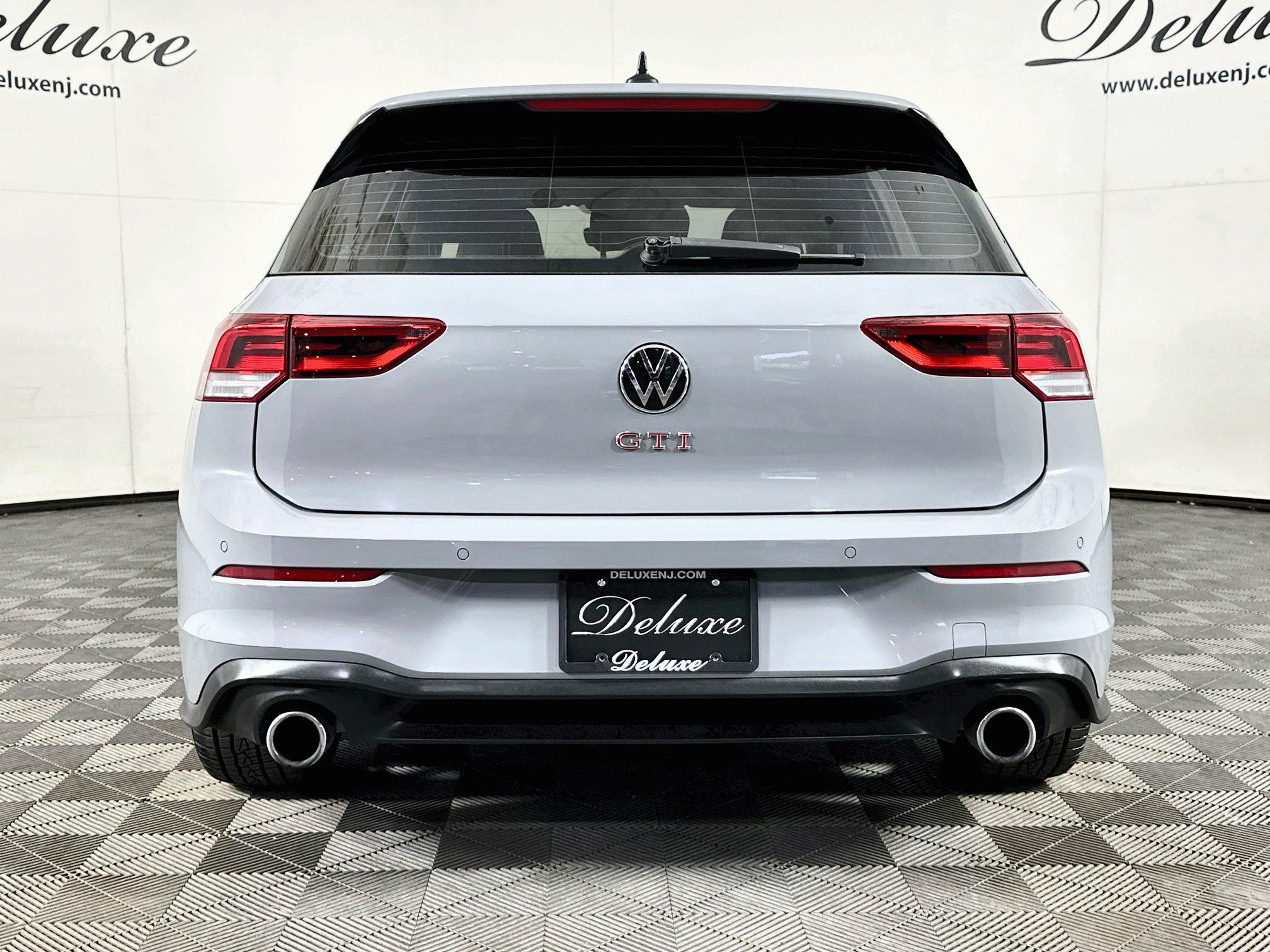 Used 2023 Volkswagen GTI SE w/ SE Leather Package FWD image 5