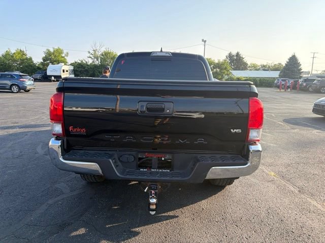 Used 2017 Toyota Tacoma TRD Off-Road w/ Tow Package (A/T) AWD/4WD image 6