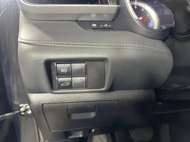 Used 2022 Toyota Highlander XLE image 19