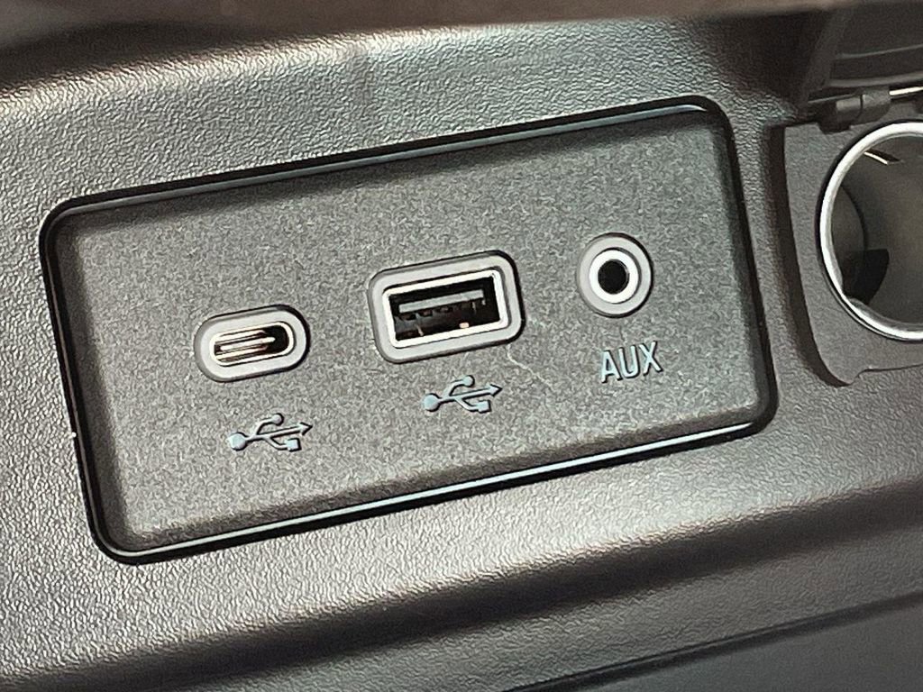 Certified 2024 Chevrolet Equinox LT image 33