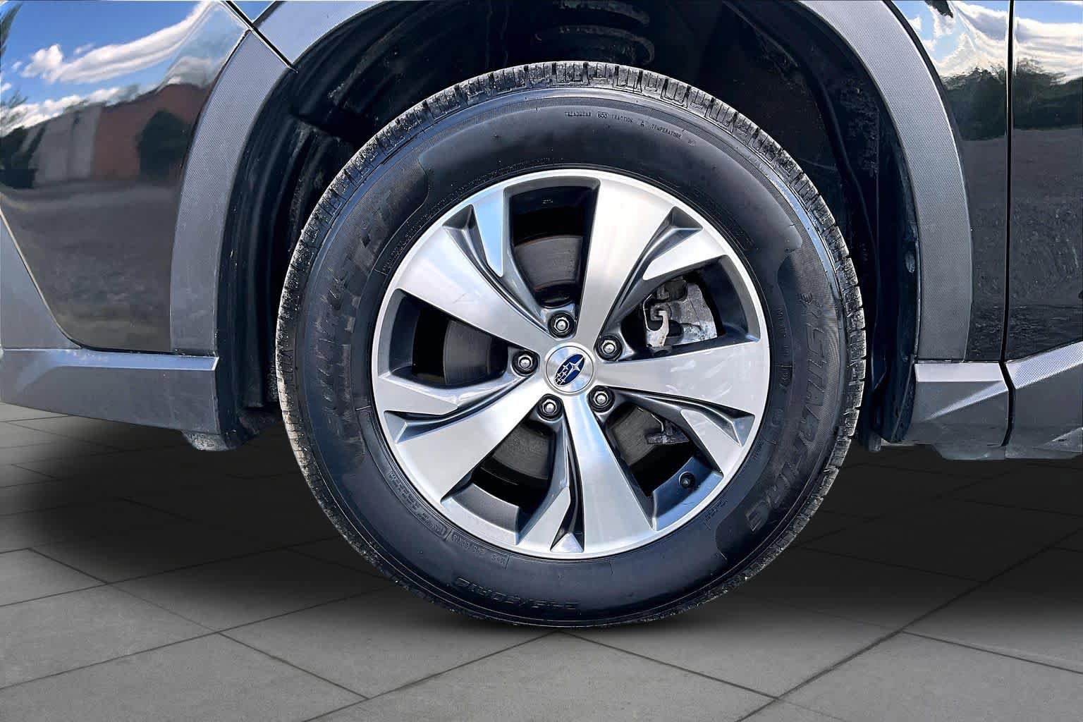 Used 2023 Subaru Ascent Premium w/ Convenience Package AWD/4WD image 11