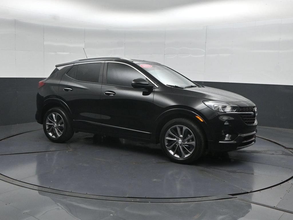 Used 2023 Buick Encore GX Select w/ Sport Touring Package FWD image 4