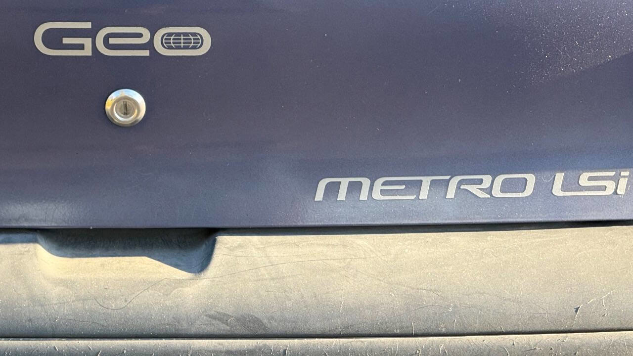 Used 1995 Geo Metro LSi image 14