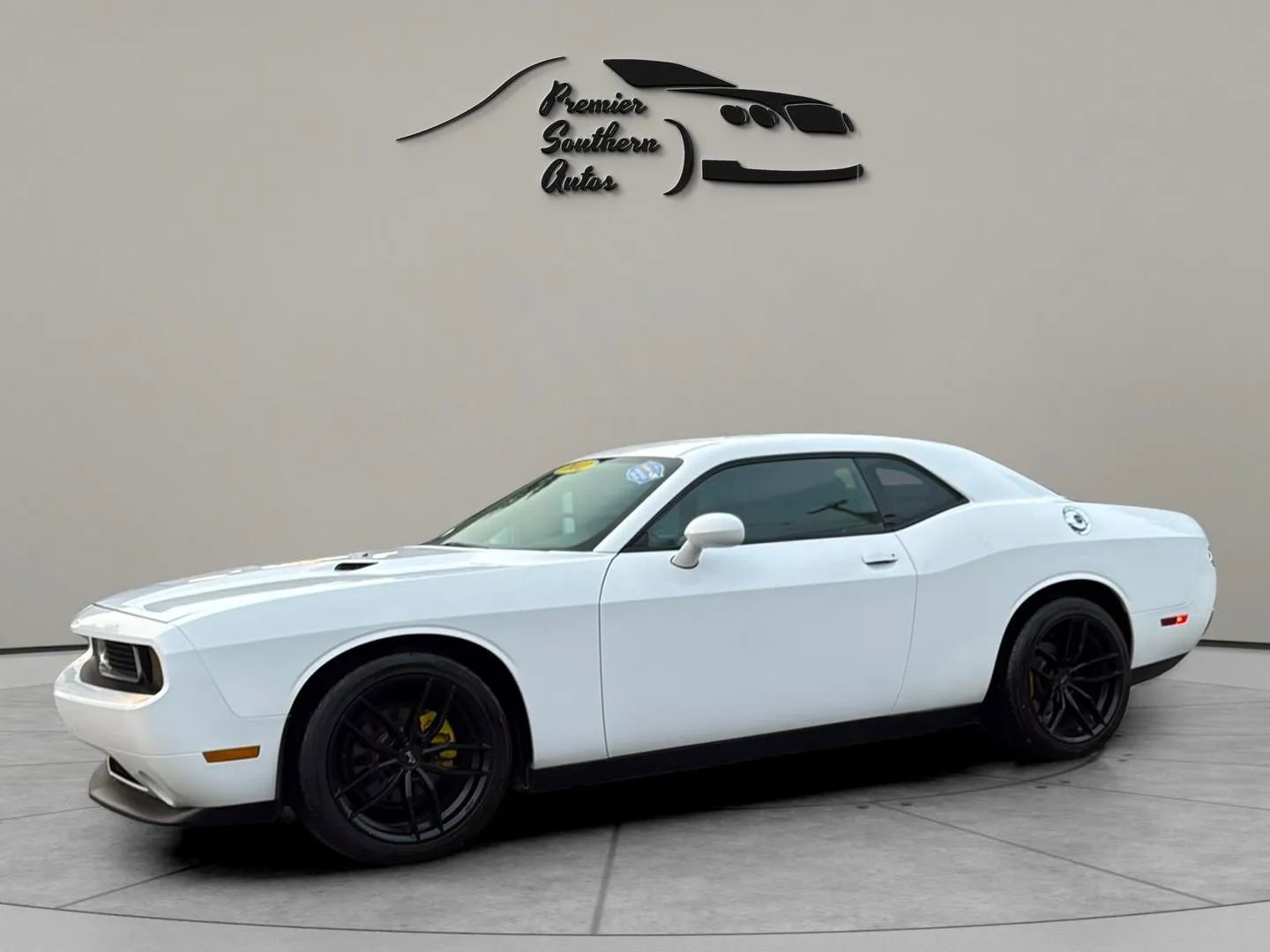 Used 2012 Dodge Challenger SXT Plus image 2
