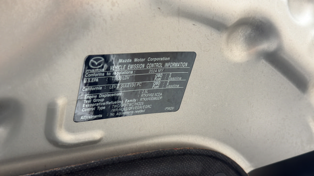 Used 2024 MAZDA MAZDA3 s FWD image 29