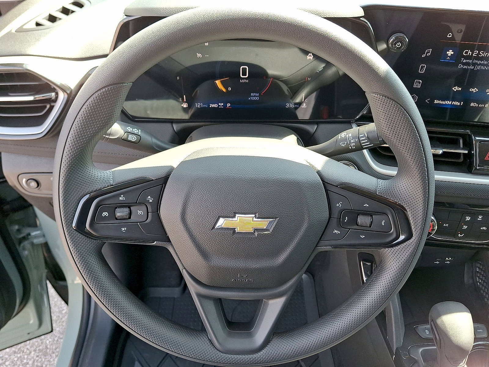 New 2026 Chevrolet TrailBlazer LT w/ Driver Confidence Package AWD/4WD image 17