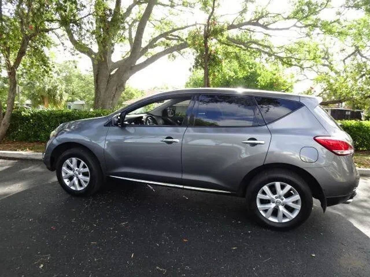 Used 2014 Nissan Murano S FWD image 12