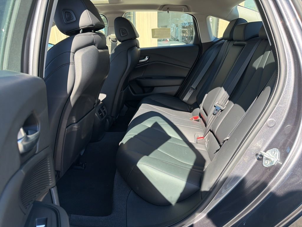 Used 2023 Acura TLX image 32