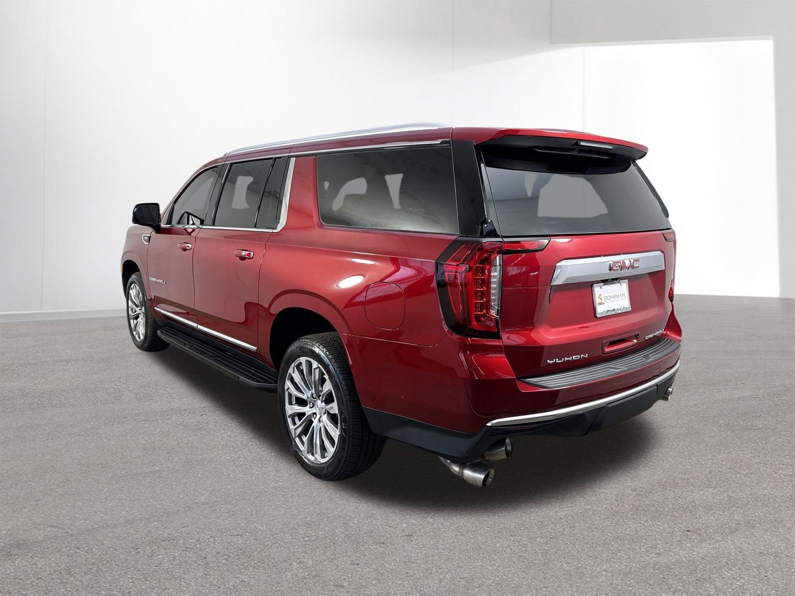 Used 2024 GMC Yukon XL Denali AWD/4WD image 32
