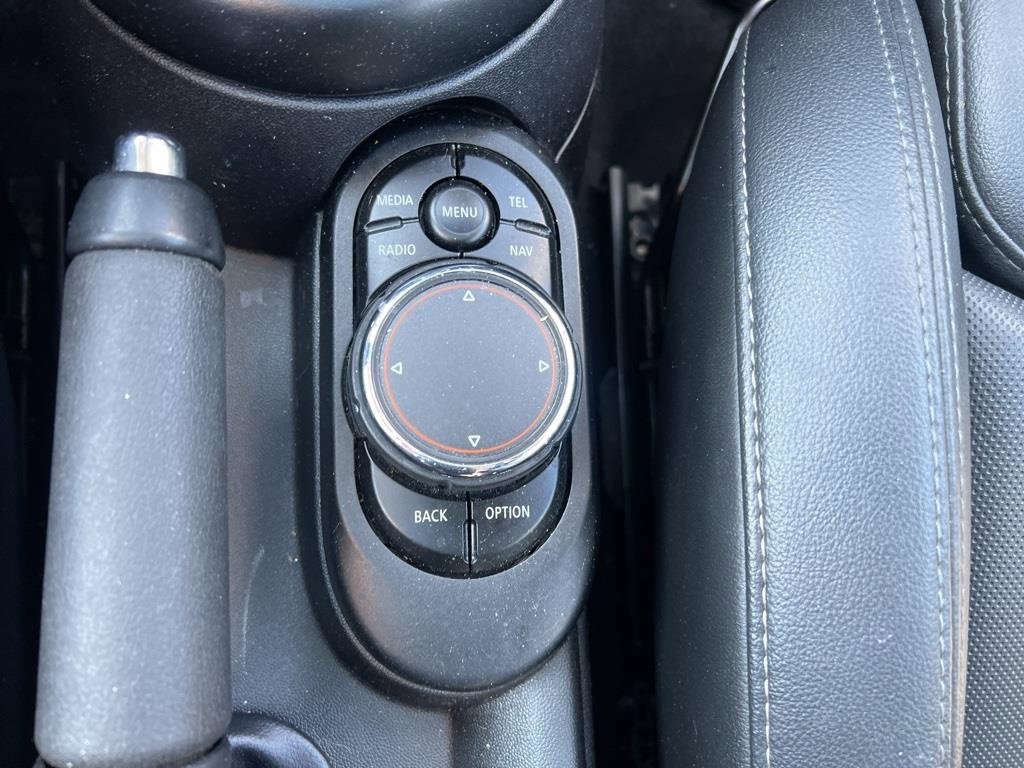 Used 2018 MINI Cooper S image 19