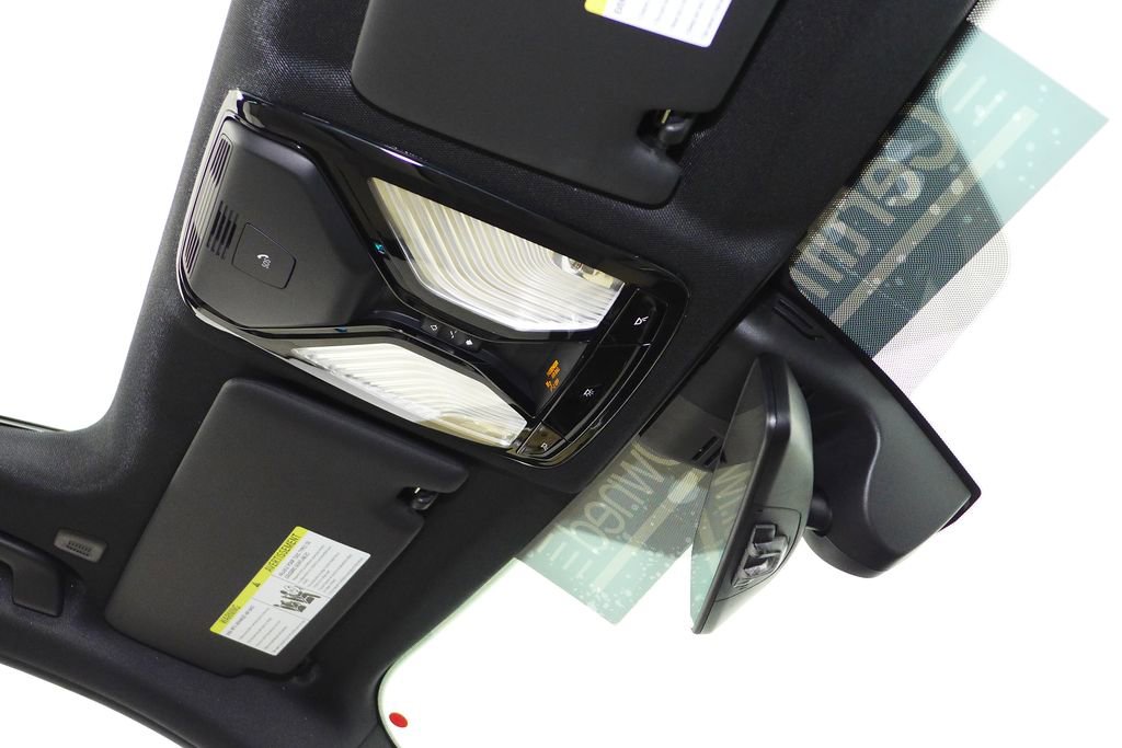 Certified 2024 BMW 330e 330e iPerformance w/ Convenience Package image 17