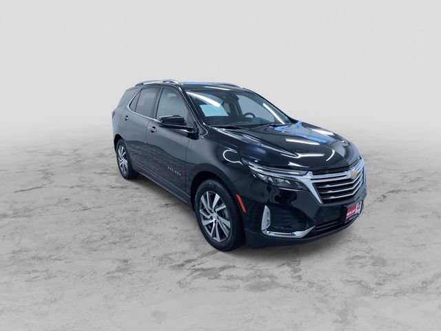 Used 2023 Chevrolet Equinox Premier AWD/4WD image 3