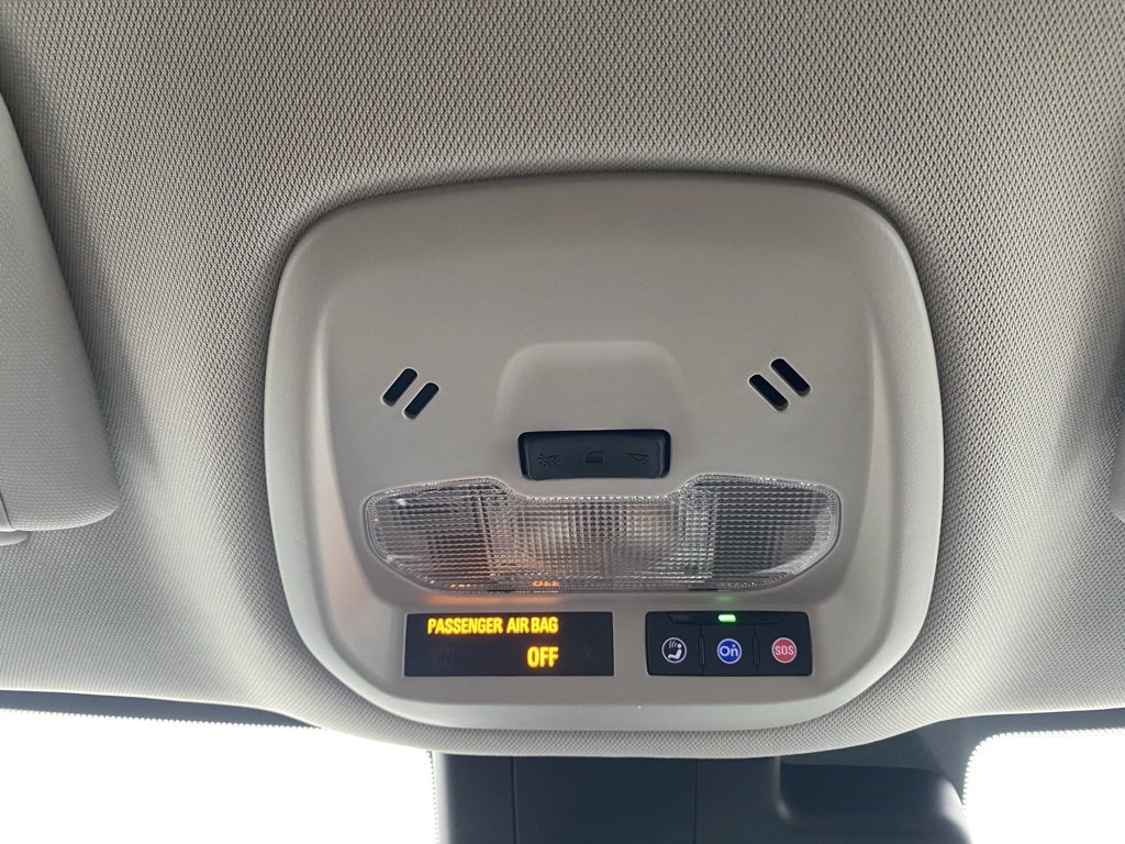 Used 2024 Chevrolet Trax ACTIV w/ Driver Confidence Package image 19