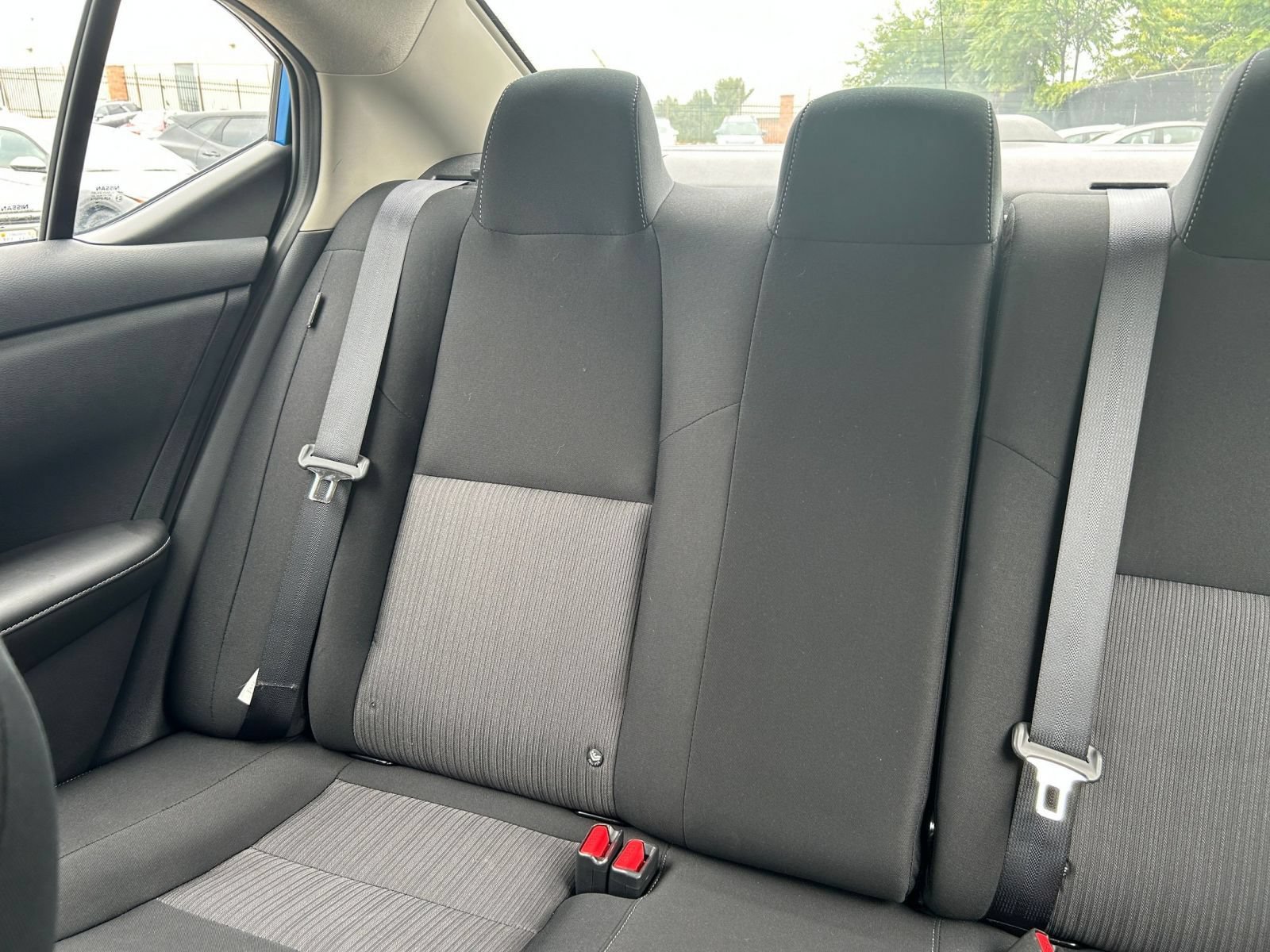 Used 2025 Nissan Sentra SV FWD image 33
