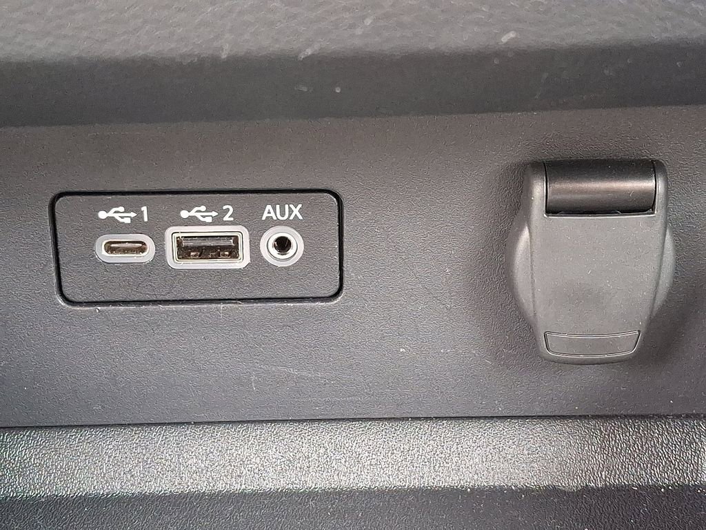 Used 2025 Nissan Altima 2.5 SV image 24