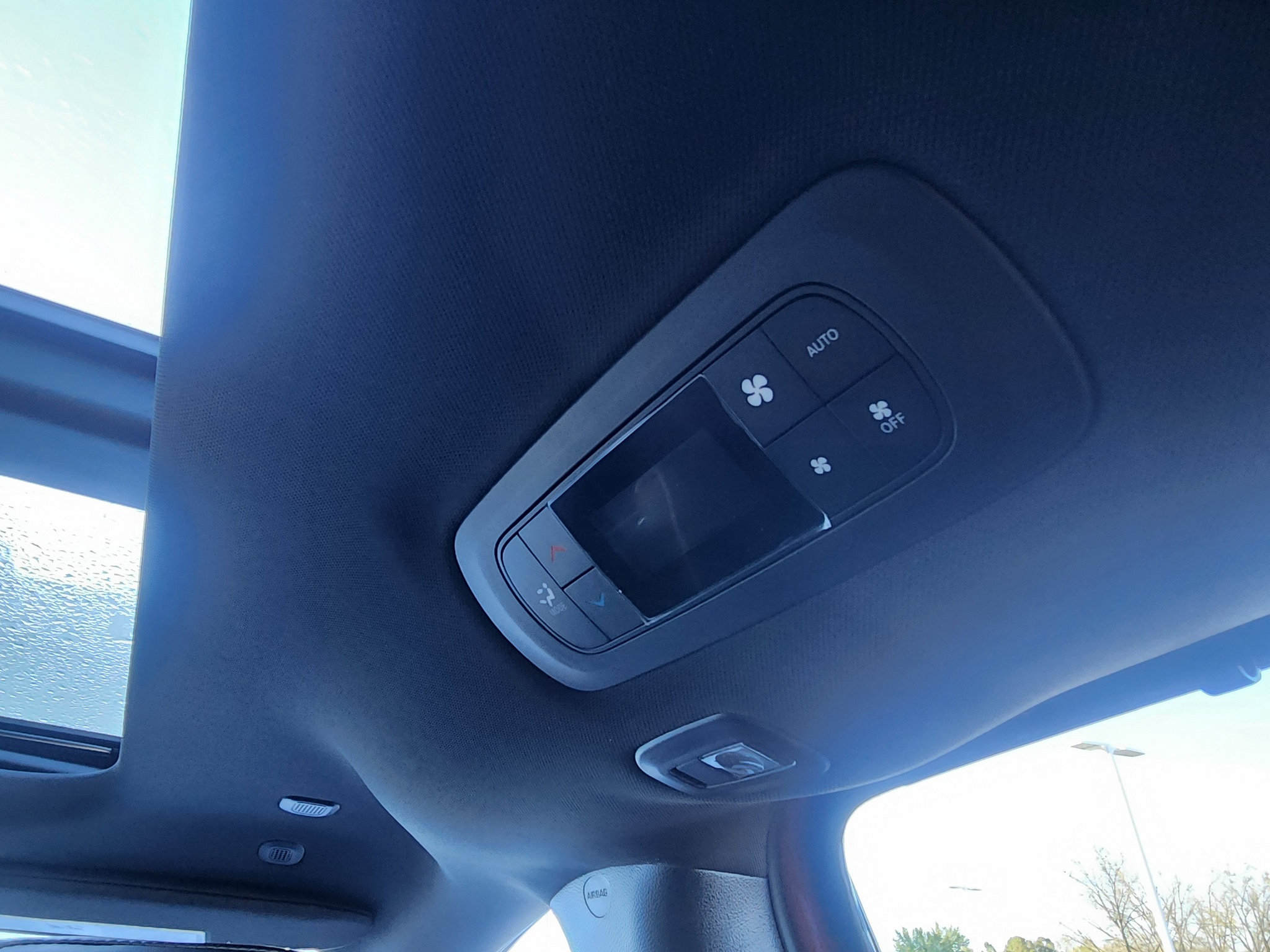 New 2027 Chrysler Pacifica Limited FWD image 46