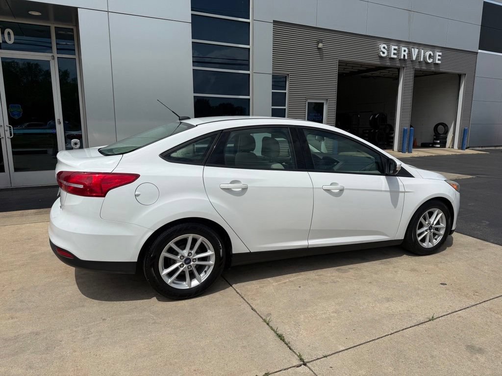 Used 2017 Ford Focus SE FWD image 10