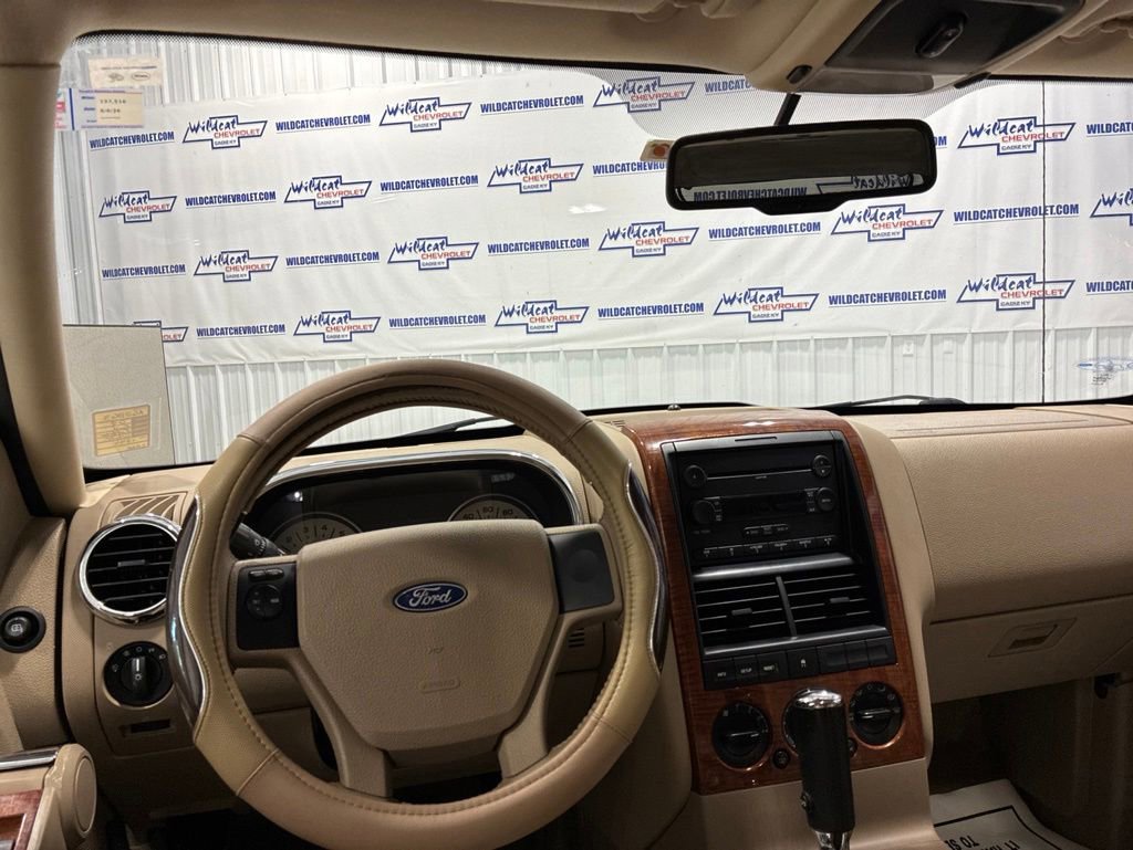 Used 2007 Ford Explorer Eddie Bauer RWD image 2