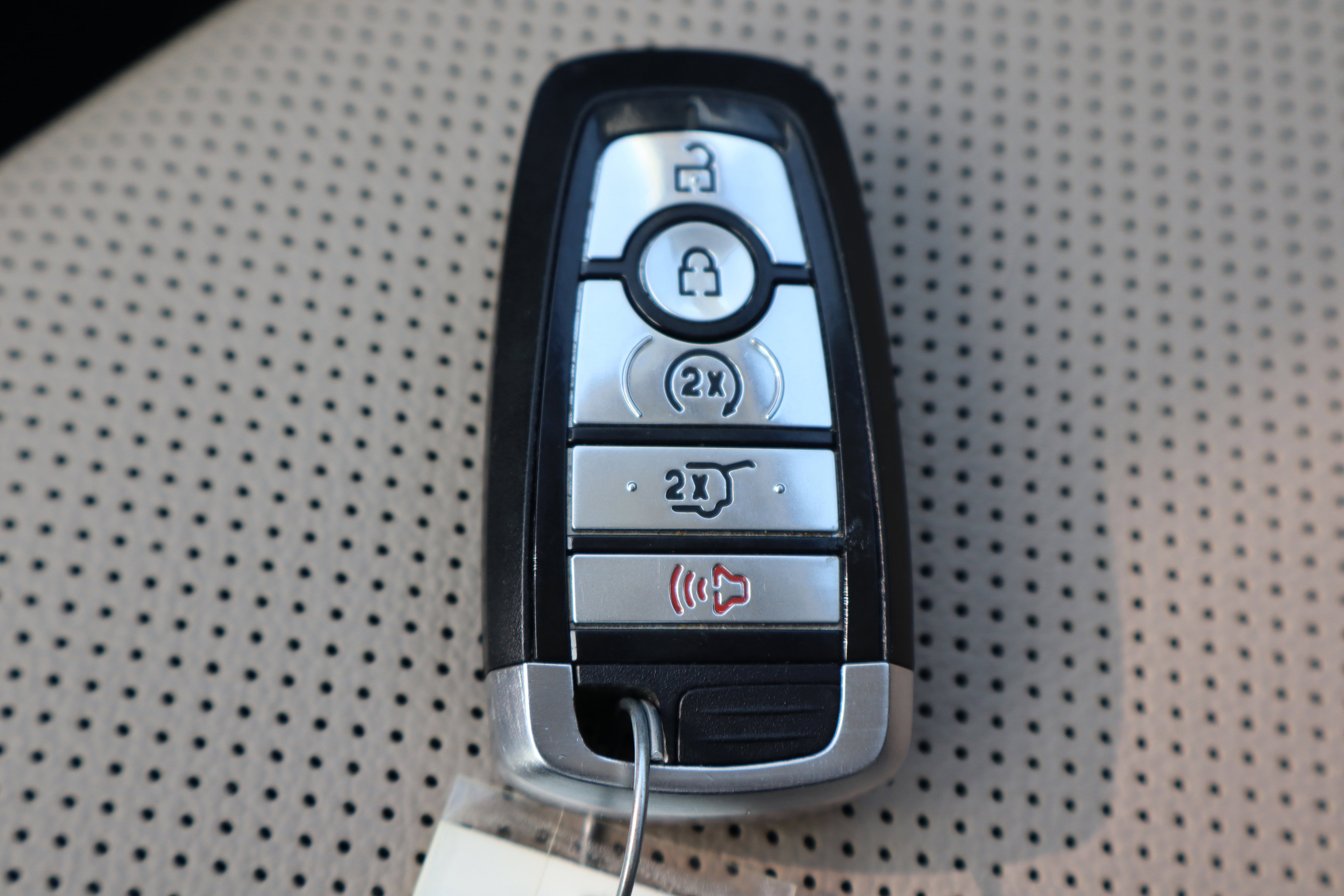 Used 2022 Ford Escape Titanium w/ Titanium Elite Package image 36