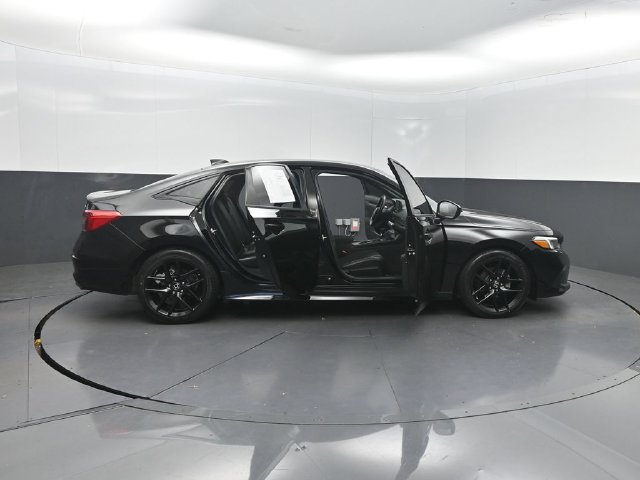 Used 2023 Honda Civic Sport image 33