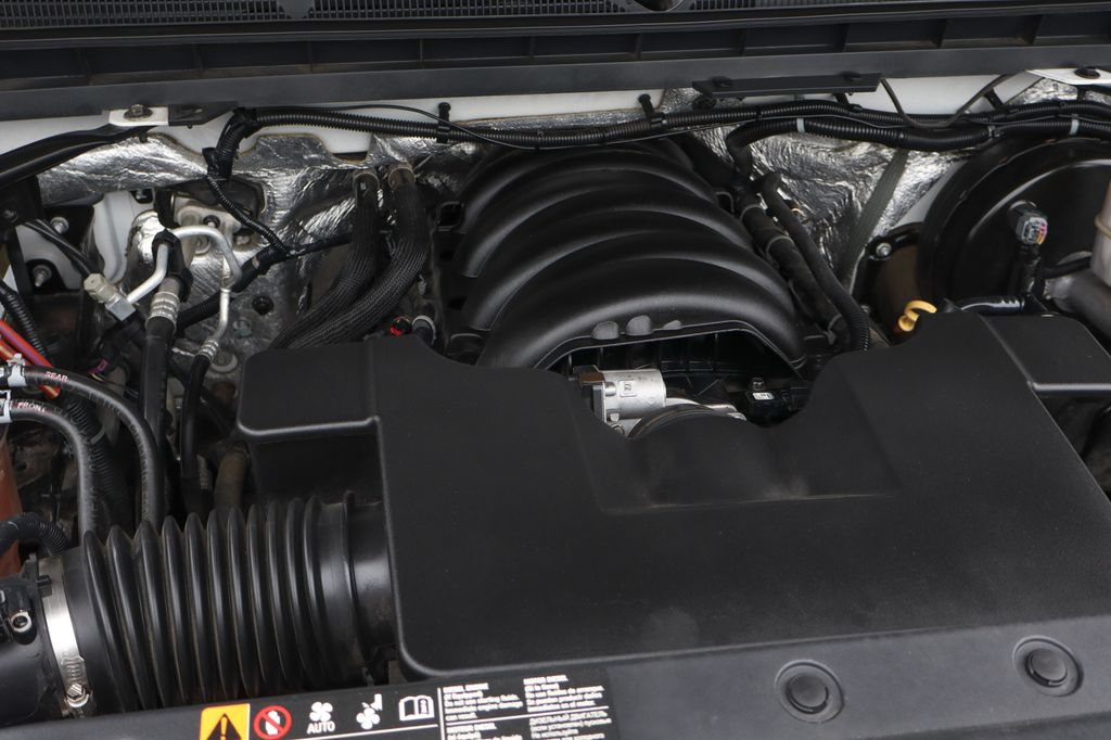 Used 2018 Chevrolet Silverado 1500 LTZ Z71 w/ LTZ Plus Package AWD/4WD image 13
