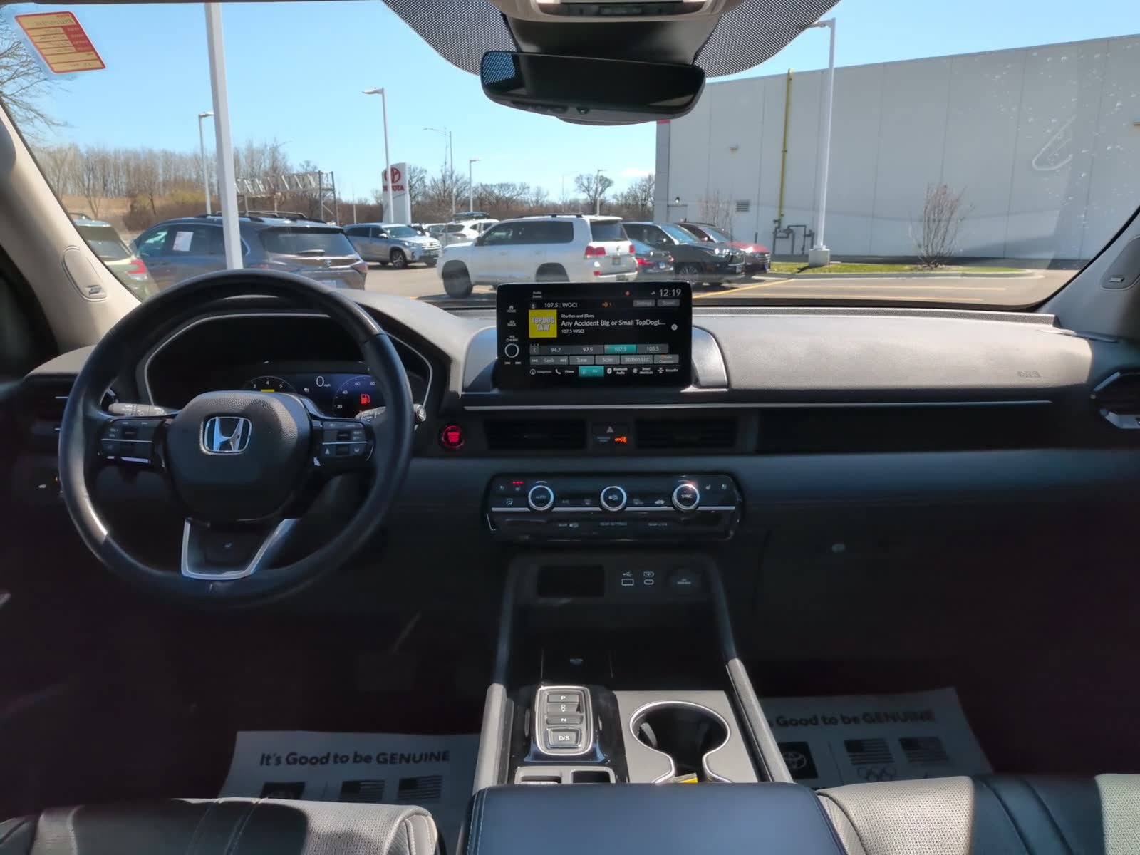 Used 2024 Honda Pilot Elite image 11