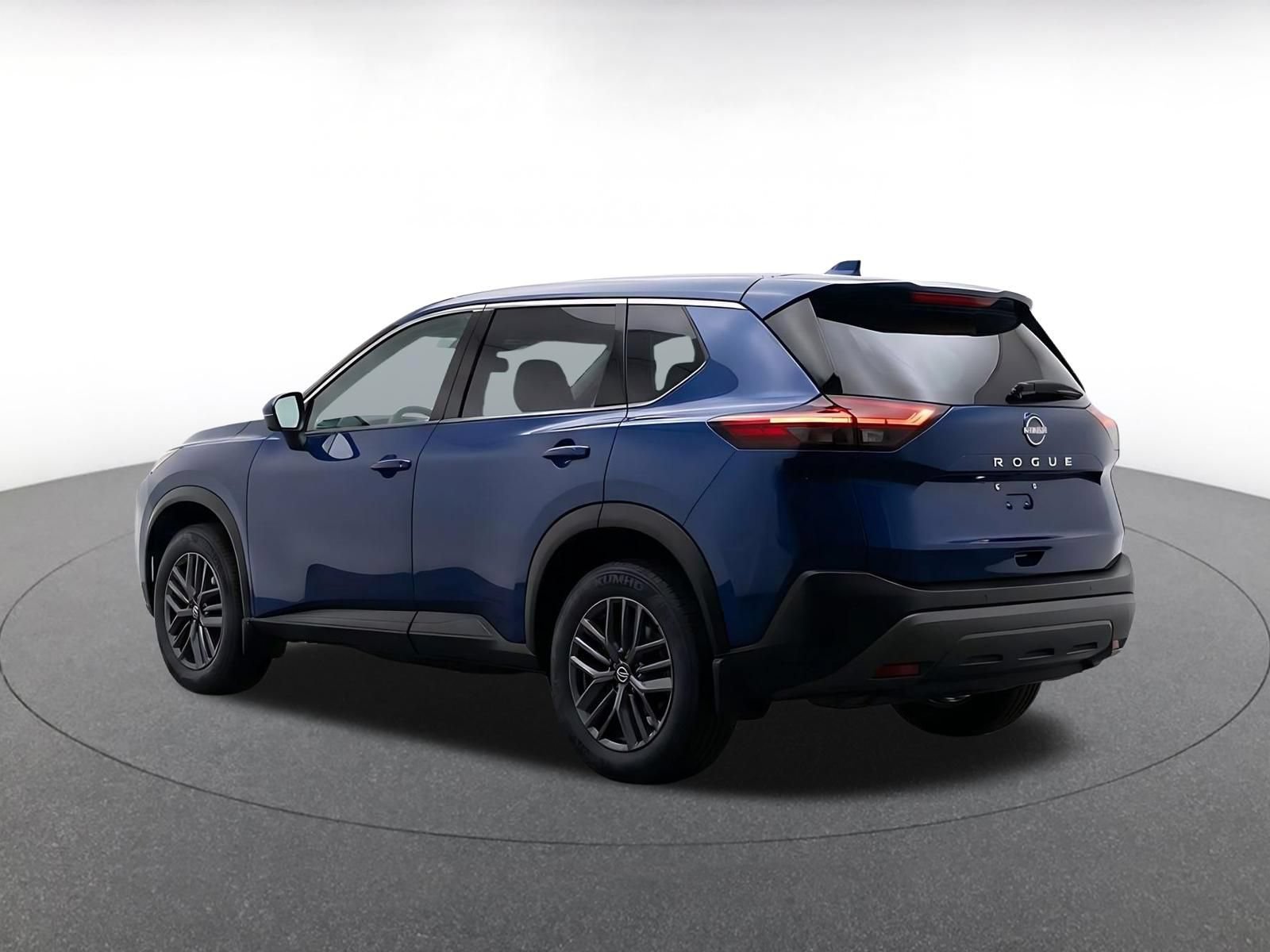 Used 2026 Nissan Rogue SV AWD/4WD image 7
