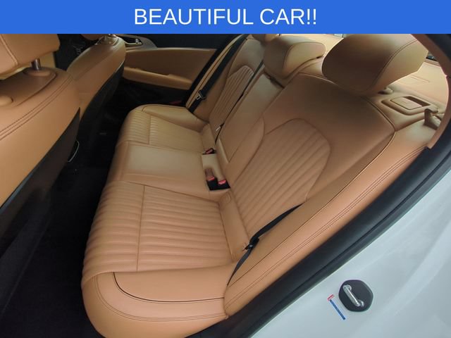 Used 2022 Genesis G70 3.3T AWD/4WD image 31