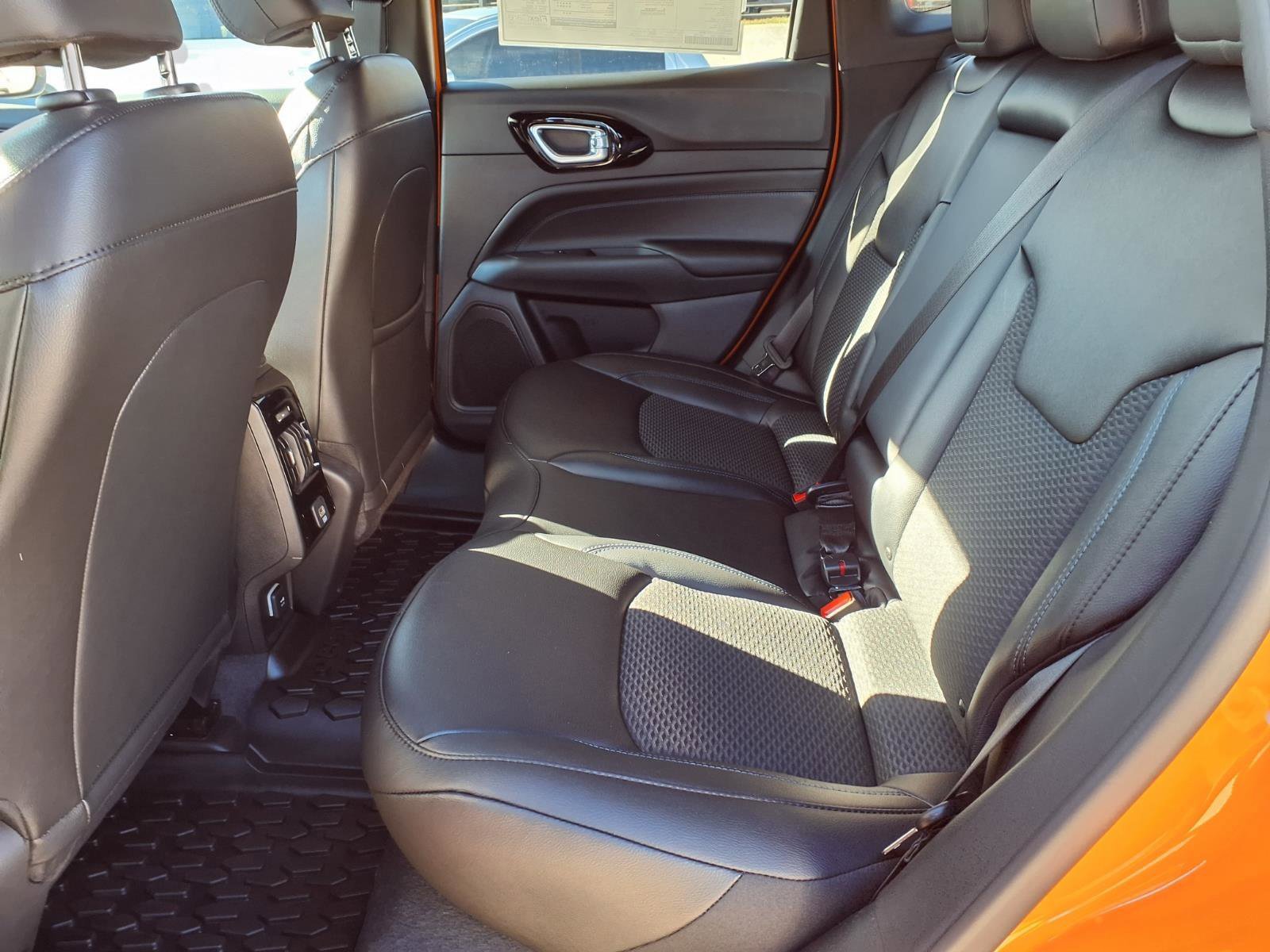 New 2026 Jeep Compass Latitude image 15