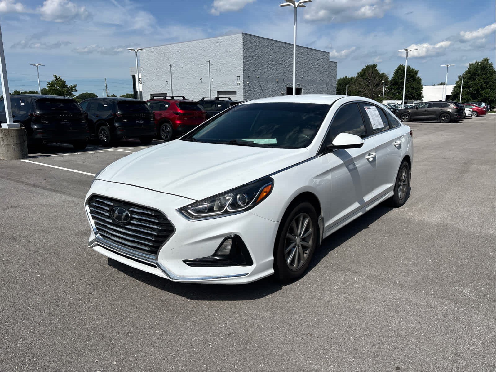 Used 2018 Hyundai Sonata SE w/ Winter Weather Package FWD image 2