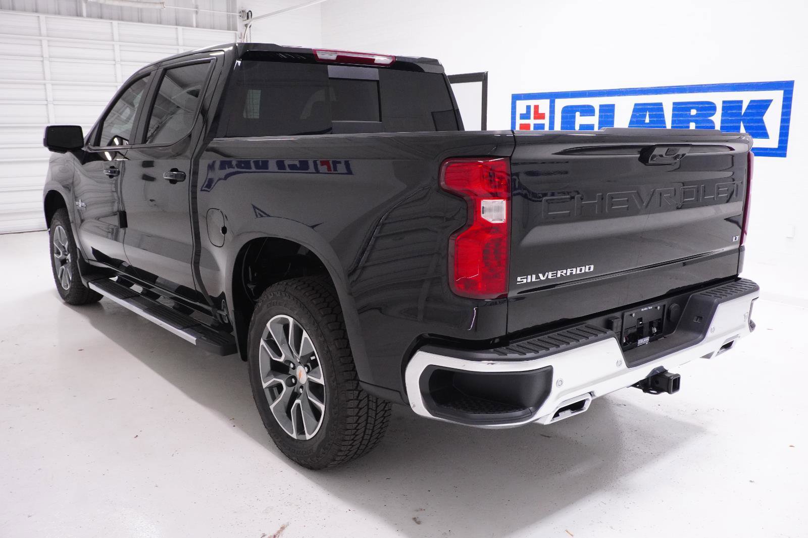 New 2026 Chevrolet Silverado 1500 LT w/ Texas Edition Plus AWD/4WD image 7