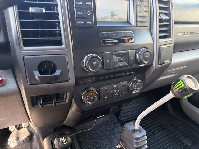 Used 2018 Ford F550 4x4 SuperCab Super Duty image 31