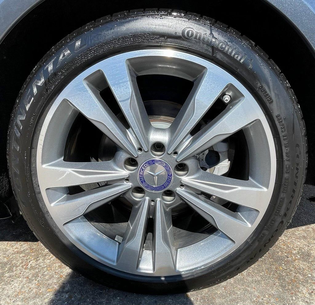 Used 2014 Mercedes-Benz E 350 4MATIC Sedan w/ Premium 1 Package image 15