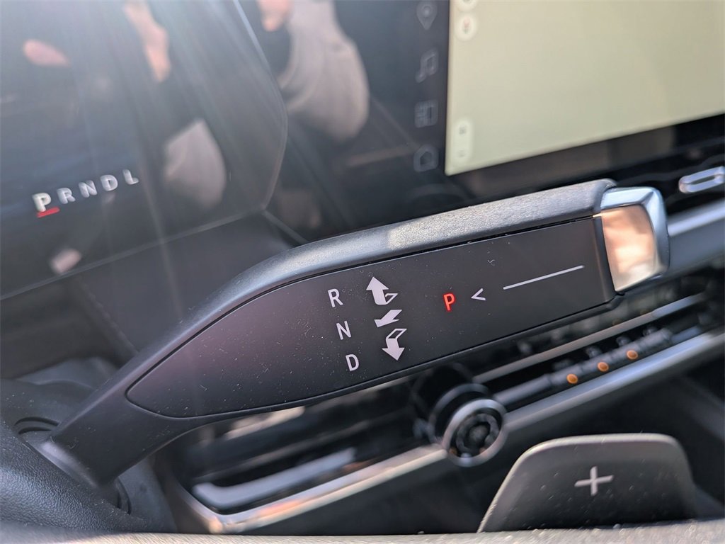 Used 2025 Chevrolet Equinox LT image 19