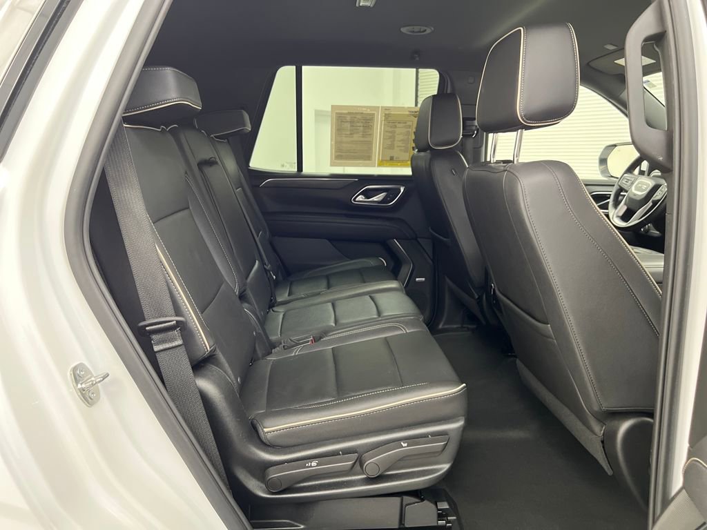 Used 2023 GMC Yukon SLT image 31