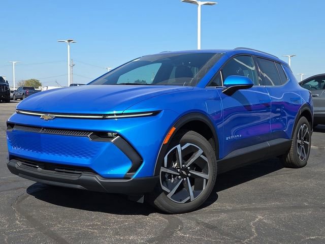 New 2026 Chevrolet Equinox EV LT image 2