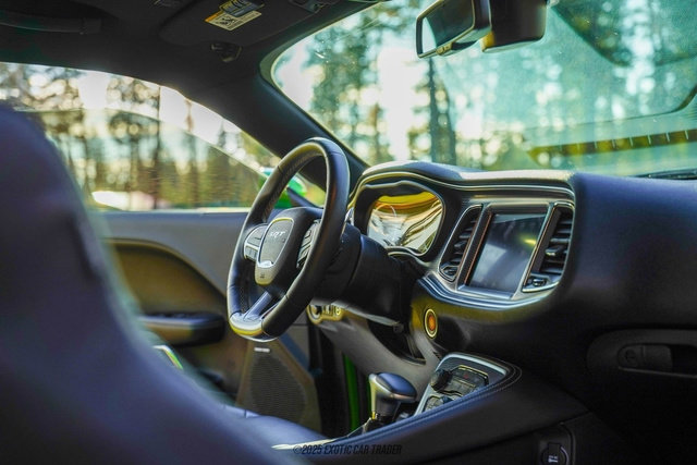 Used 2017 Dodge Challenger SRT Hellcat image 22