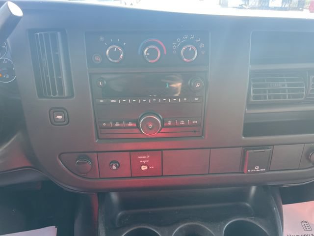 Used 2015 Chevrolet Express 2500 RWD image 13