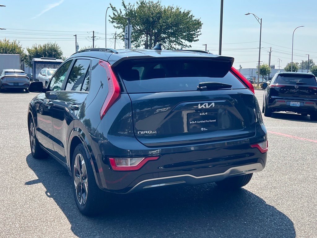Certified 2023 Kia Niro Wind w/ Wind Preserve Package FWD image 9