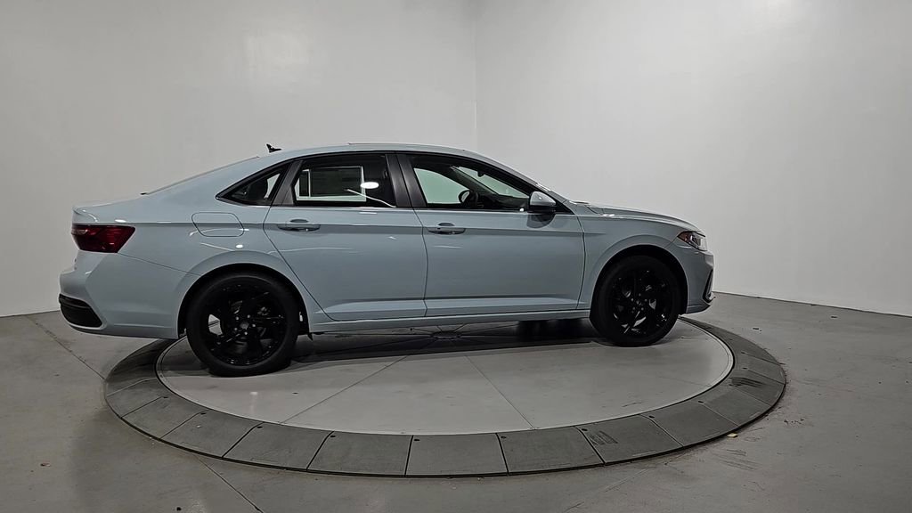 New 2026 Volkswagen Jetta SE image 6