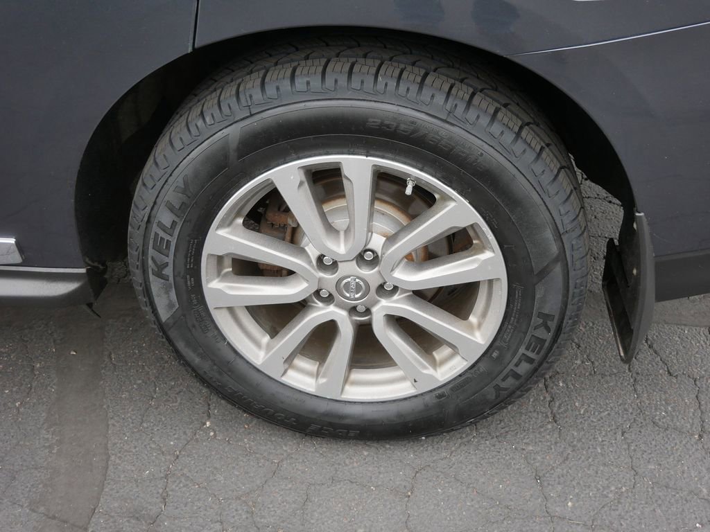 Used 2014 Nissan Pathfinder SL AWD/4WD image 8