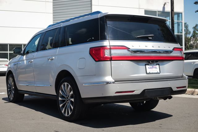 Used 2018 Lincoln Navigator L Select w/ Technology Package AWD/4WD image 19