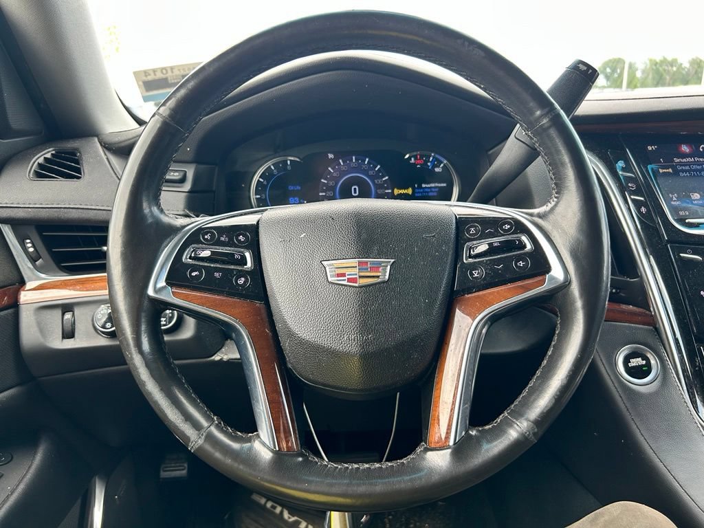Used 2016 Cadillac Escalade ESV Luxury AWD/4WD image 13