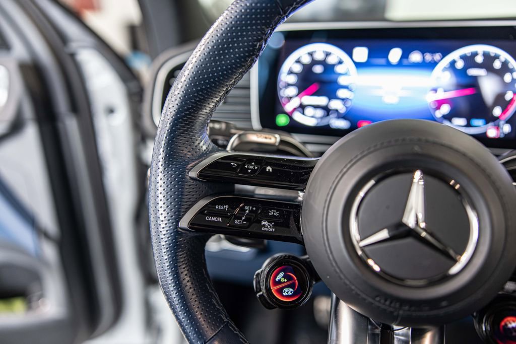 Used 2025 Mercedes-Benz GLE 63 AMG S image 25
