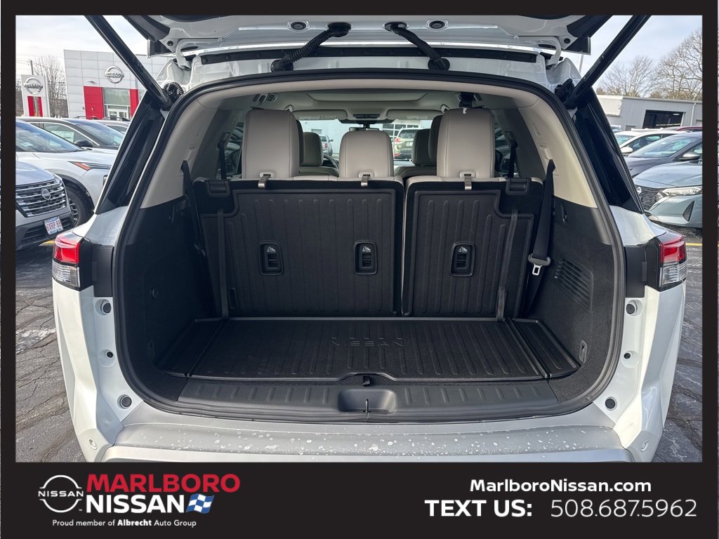 New 2025 Nissan Pathfinder SL w/ SL Premium Package image 15