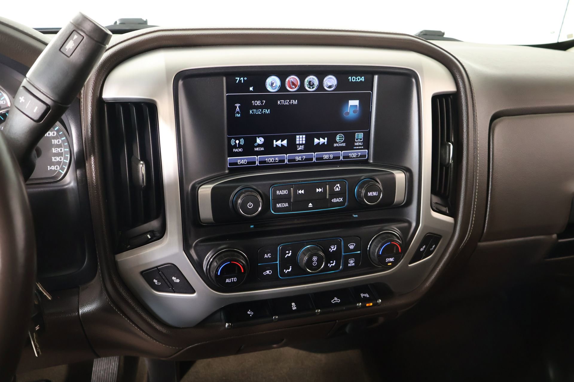 Used 2017 GMC Sierra 1500 SLT w/ SLT Premium Package image 5